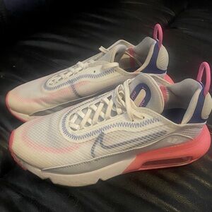 Nike women Air Max preowned 8.5